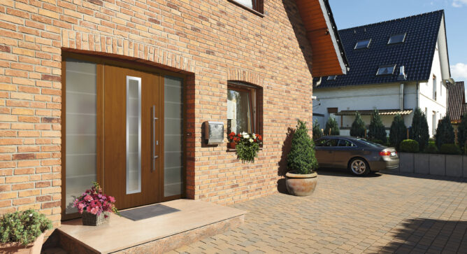 Porte d'entrée SelectPlus 700 chêne doré