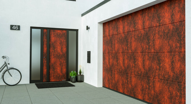 Porte d'entrée et porte de garage assorties